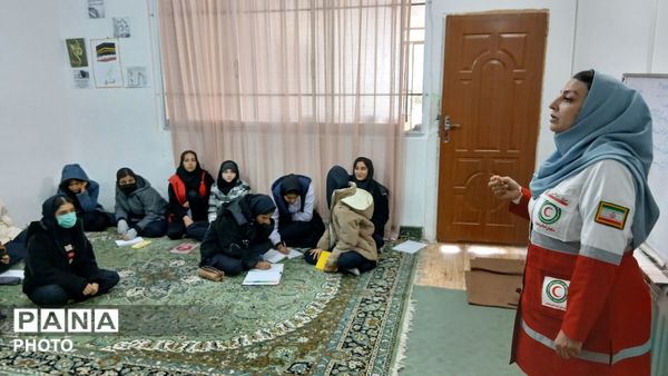 اجرای طرح "دادرس" در دبیرستان دخترانه عطیه