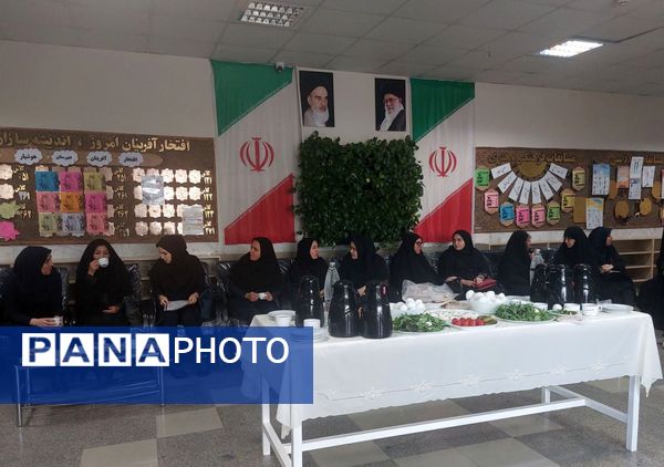 اولین جلسه شورای دبیران در مدرسه هوشیار