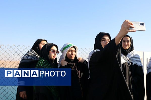 روز دوم سفر راهیان نور دانش‌آموزان ملارد در مسیر حماسه و نور