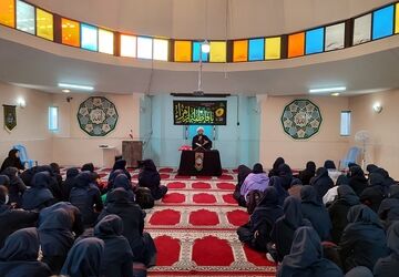 از قرآن تا نذر؛ شکوه سوگواری حضرت زهرا(س) در دل دانش‌آموزان