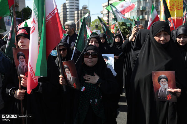 چهلمین روز شهادت رهبر شهید انقلاب اسلامی - تهران