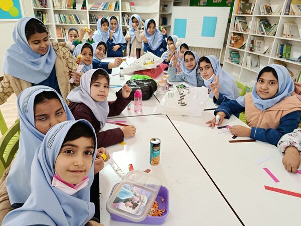 اردوی تشویقی کلاس برتر درسی مدرسه بنت الهدی صدر ۲