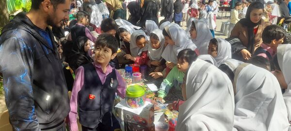 برپایی بازارچه کسب و کار در آموزشگاه امام جعفر صادق(ع)