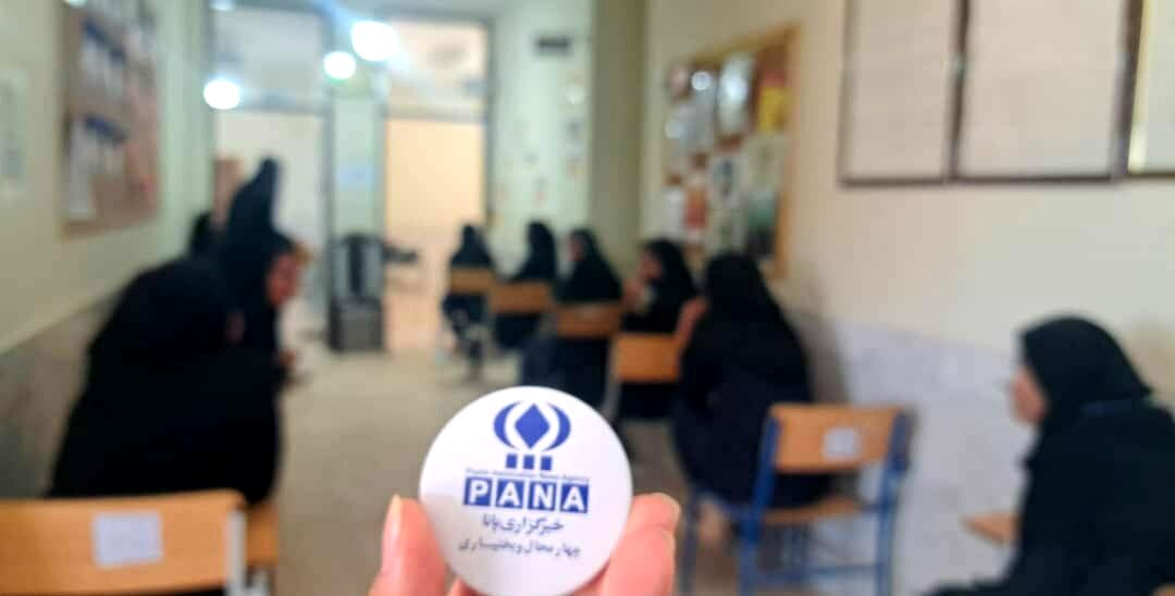 رقابت دانش‌آموزان میانکوه در امتحانات نوبت دوم