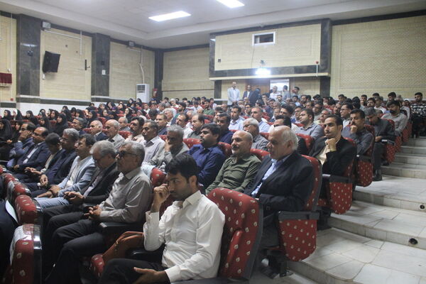 آیین تکریم و معارفه روسای قدیم و جدید دانشگاه فرهنگیان استان بوشهر