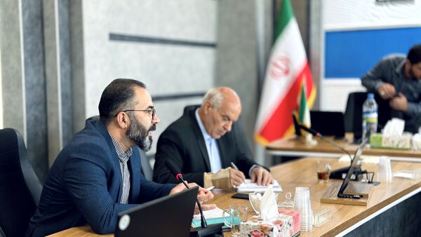 تقدیر از عوامل اجرایی جشنواره ملی طراحی و دوخت لباس دانش‌آموزی با حضور انجمن اولیا‌ و مربیان استان مرکزی