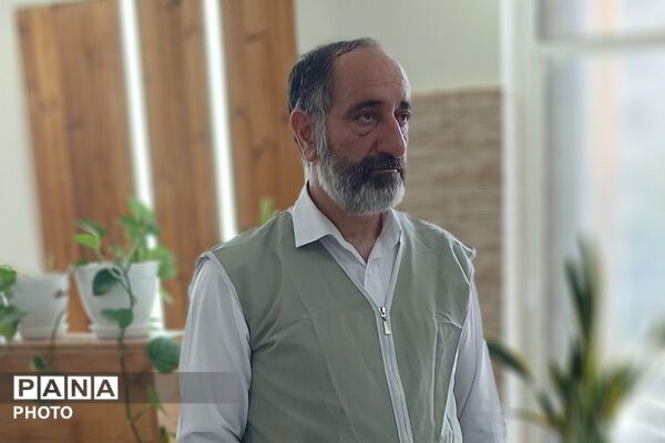 تجلیل خادمان امام رضا (ع) از پرستاران در اسلامشهر