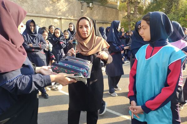 به‌مناسبت هفته بهداشت روان در دبیرستان فرشتگان ناحیه ۴شیراز 