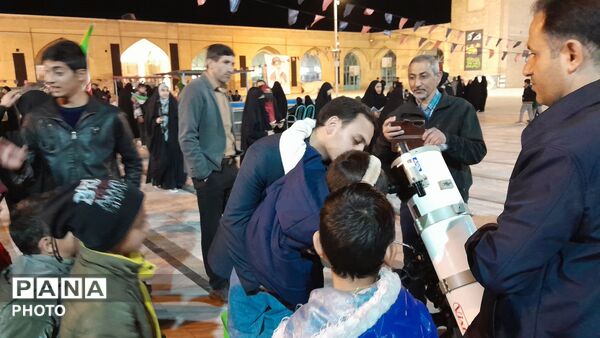 کودکان و بزرگسالان نیشابوری ماه را مشاهده کردند 