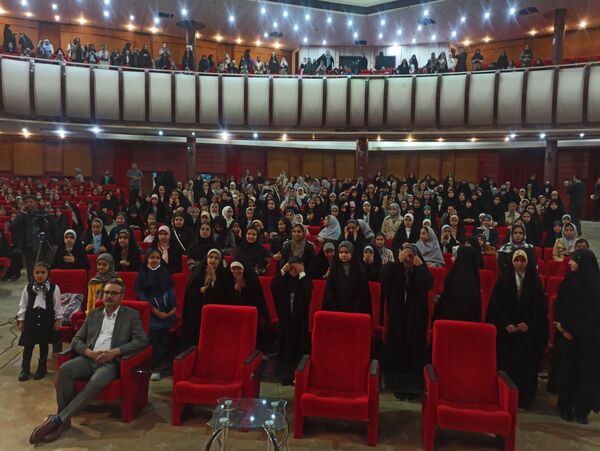 همایش مادر دختری در ساختمان صبا مشهد