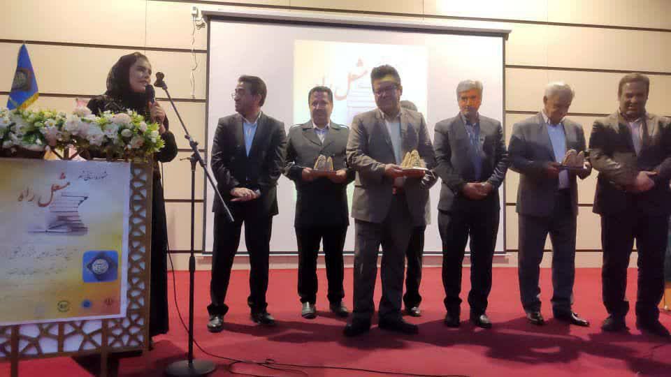 پیوند ادبیات با دغدغه‌های مردم تأثیرگذار خواهد بود