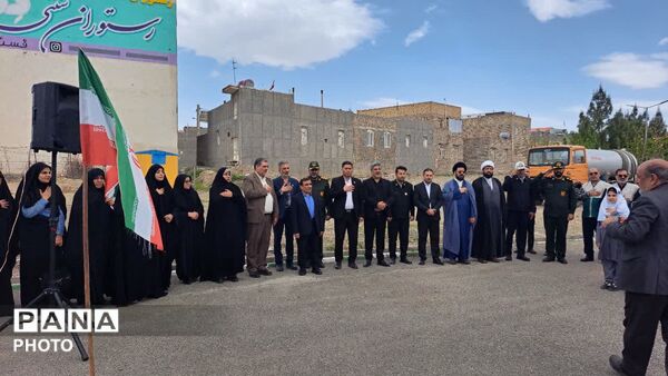 آیین اهتزاز پرچم امام رضا(ع) و رونمایی از دیوارنگاره کودکان میناب در شهر کهک