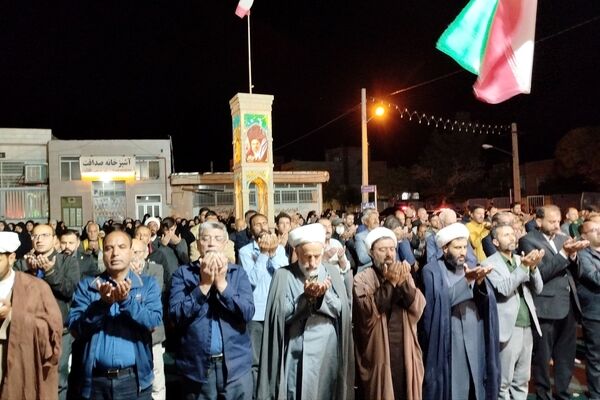 حضور چشمگیر مردم صفی آباد در تجمع و نماز استغاثه