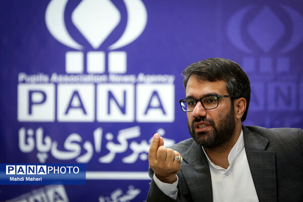 دیدار صمیمانه دانش‌آموزان اتحادیه انجمن‌های اسلامی با مدیرعامل خبرگزاری پانا