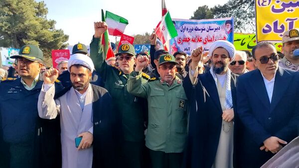 راهپیمایی عظیم 22 بهمن در شهرستان مرزی پارس آباد 