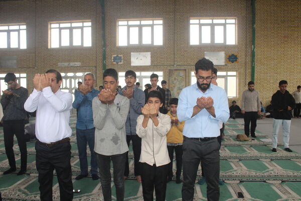 اردوی توانمندسازی دانش‌آموزان پسر همیار مشاوران در بوشهر