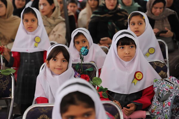 برگزلری جشن شکوفه‌ها در مرکز استان چهارمحال و بختیاری 