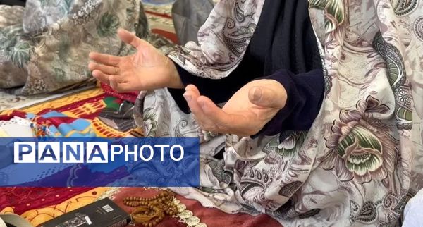 شکوه بندگی در نماز عید فطر گلوگاه