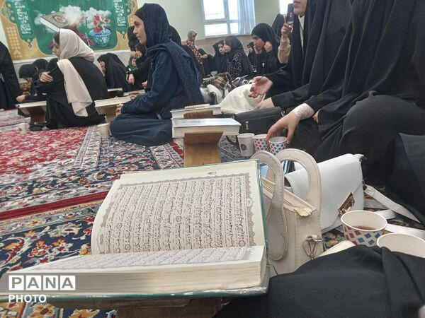 مراسم اربعین شهادت امام خامنه‌ای (قدس سره) و دختران میناب در نیشابور 