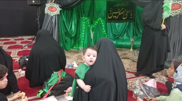 شیرخوارگان حسینی در مسجد جامع امام محمدباقر (ع)