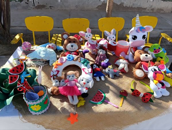 شور و هیجان هفته فرهنگ و هنر در دبستان خدیجه کبری ابرکوه