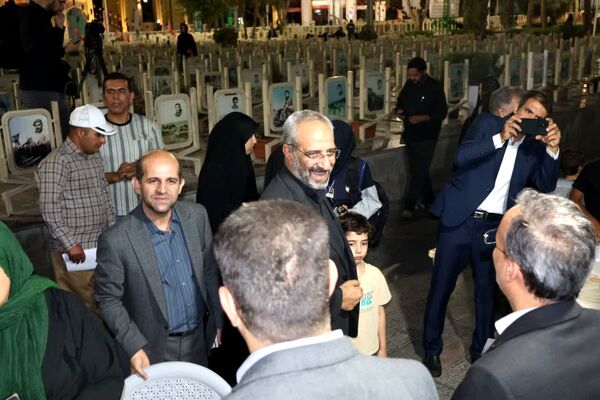برپایی موکب خدمت در گلستان شهدای اصفهان با حضور فرماندار اصفهان 