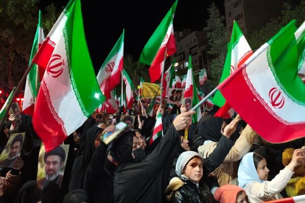 باید با عوامل مخرب وحدت ملی قاطعانه برخورد شود