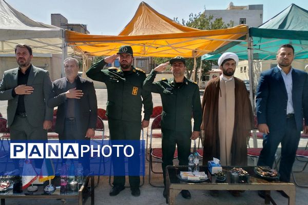 آیین افتتاحیه زمین چمن مصنوعی دبستان علی بن ابیطالب (ع) باقرشهر 