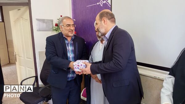 آیین تقدیر از دانش آموزخبرنگاران پانا ناحیه چهار قم