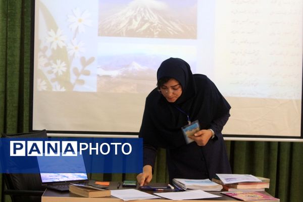دومین جشنواره تدریس برتر در دبیرستان حکمت بهارستان‌۲