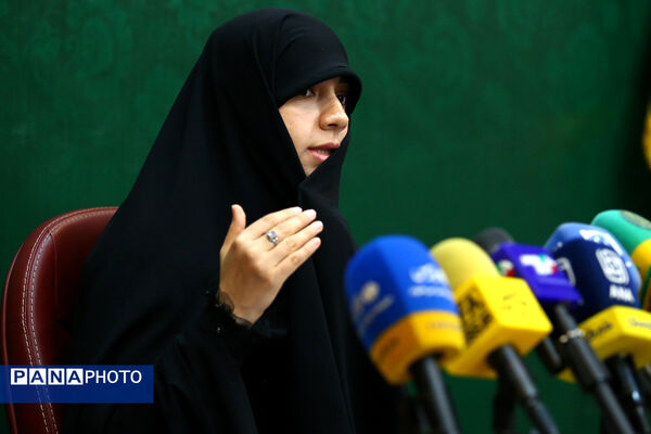 نشست خبری هفته بزرگداشت مقام زن و روز مادر