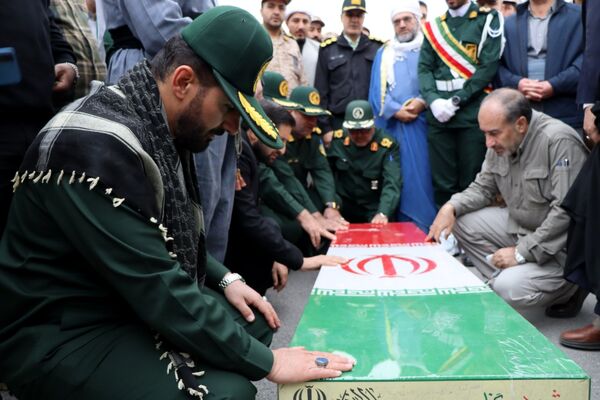 تشییع پیکر مطهر شهید گمنام در جوانرود