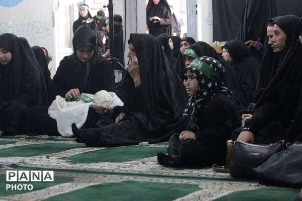 زمزمه‌های دخترانه در سوگِ دردانه حسین(ع)؛ محفلِ ارادت به حضرت رقیه(س) در اسلامشهر