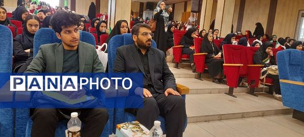 برگزاری چهل‌وسومین جشنواره فرهنگی و هنری فردا در البرز