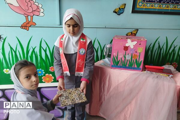 جشن عاطفه ها در مدارس چهاردانگه
