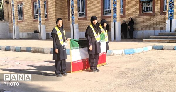 شکوفایی مهر در میان کتاب‌ها؛ روایت یک روز پرشور در دبیرستان حضرت زینب