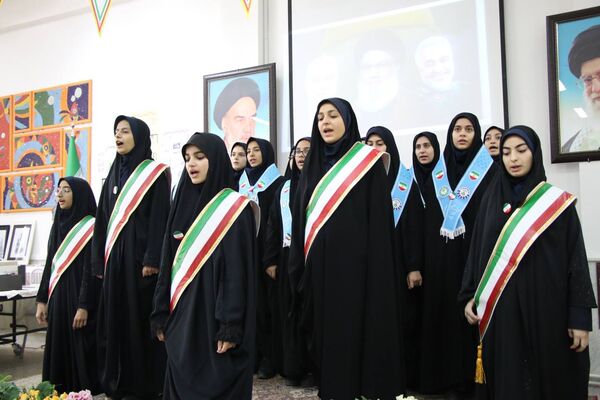 همایش «یاوران انقلاب» پیشتازان هنرستان شهریار تبریز