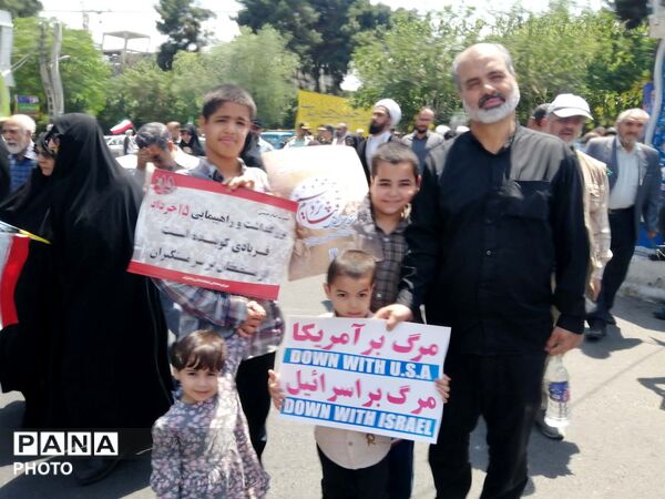 جلوه‌هایی از راهپیمایی 15 خرداد در قم