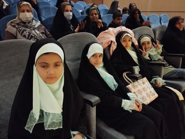 مراسم تقدیر و تشکر از دانش‌آموزان عضو گروه سرود سردار سلیمانی شهرستان قدس