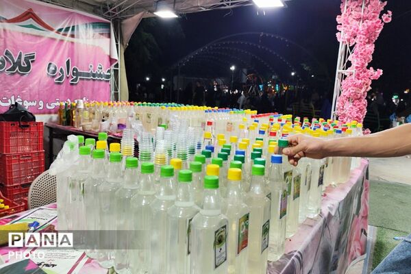 جشنواره گلاب‌گیری و صنایع‌دستی؛ پیوند عطر سنت و هنر ایرانی