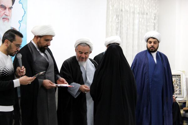 جشن ولادت حضرت فاطمه (س) در حوزه علمیه الزهرا گرمه 