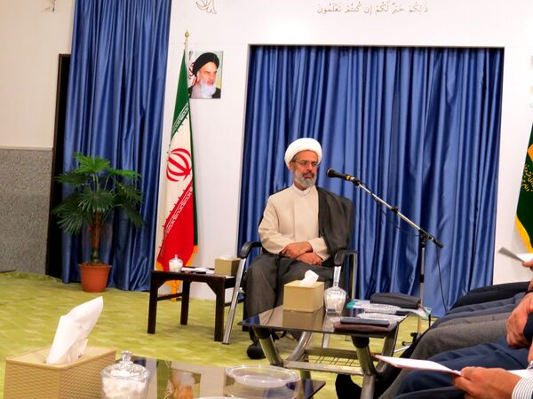 دیدار مدیرکل آموزش و پرورش و جمعی از همکاران با نماینده‌ ولی فقیه در استان خراسان شمالی