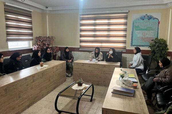 همیار معلم، یاری دهنده دبیر در جریان یادگیری و پیگیری کننده جریان آموزش