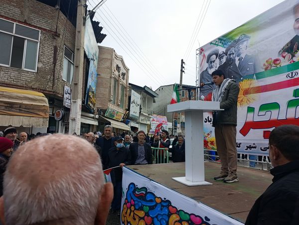 جشن تولد چهل و هفت سالگی انقلاب در گلوگاه 