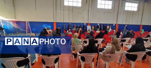 انتخابات انجمن اولیای و مربیان در مدرسه شهدای فرهنگی شهرستان شیروان