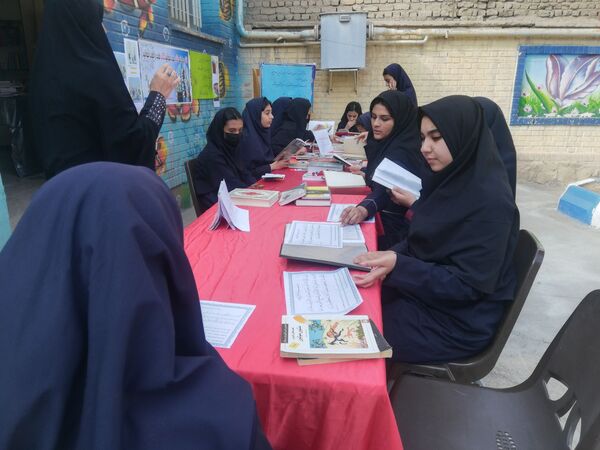 بزرگداشت هفته کتاب خوانی در نیشابور
