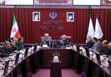 تفاهم‌نامه ارائه اعتبار به فرهنگیان امضا شد/ طرح ملی اعتبار ایرانیان از دهه فجر برای همه مردم اجرایی می‌شود