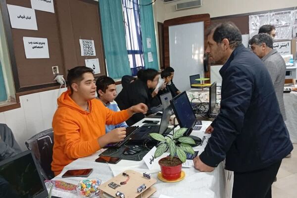 نمایشگاهی از دستاوردهای استعدادهای درخشان