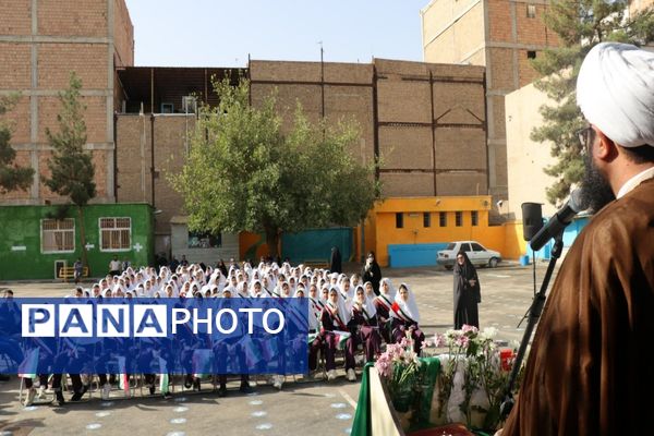 صبح مهر با کیف‌های رنگی و رؤیاهای روشن؛ مدرسه دوباره جان گرفت