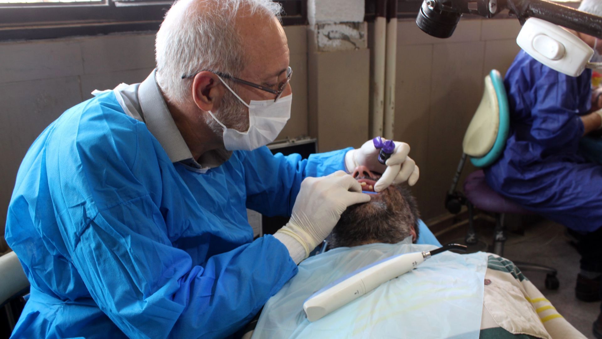 مسواک‌زدن اصولی، مهم‌ترین سرمایه‌گذاری برای سلامت دندان‌ها است